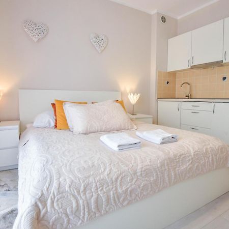 Apartamenty Na Wyspie - Trzy Korony - Studio Z Parkingiem ชวีโนวิชแจ ภายนอก รูปภาพ