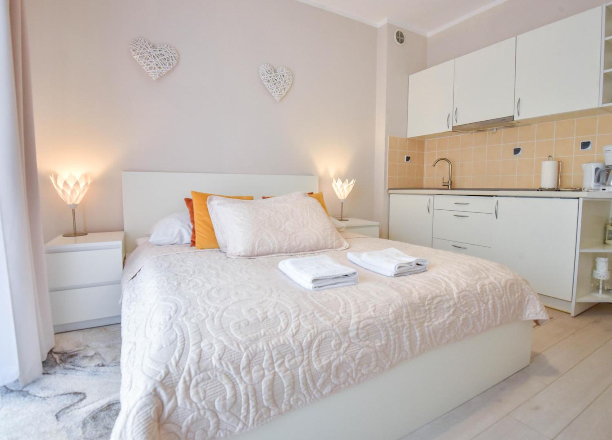Apartamenty Na Wyspie - Trzy Korony - Studio Z Parkingiem ชวีโนวิชแจ ภายนอก รูปภาพ